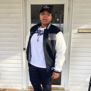 Meet your Posher, Candice